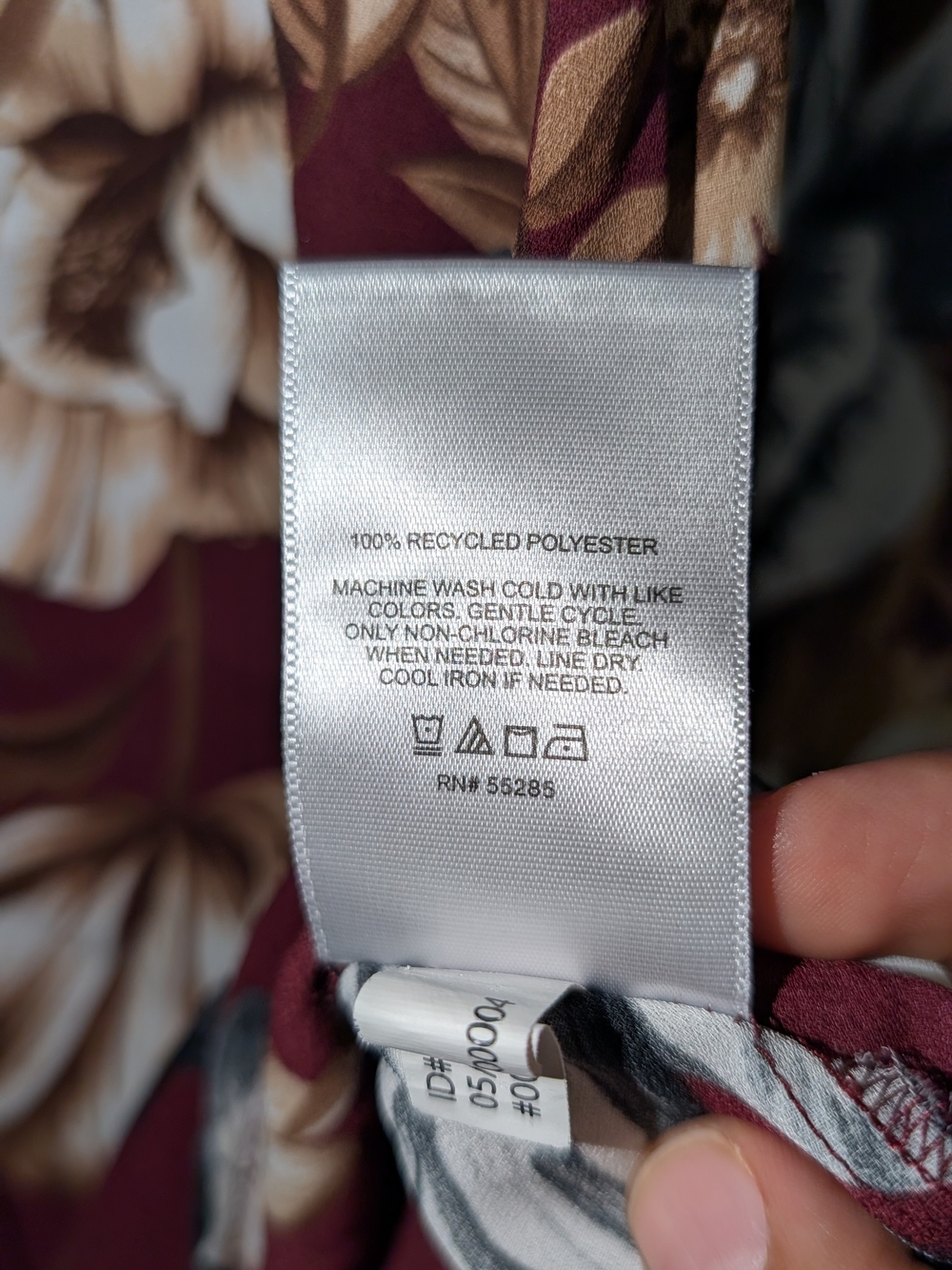 Express - EUC - Burgundy Floral Button-Front Blouse - Picture 5 of 5